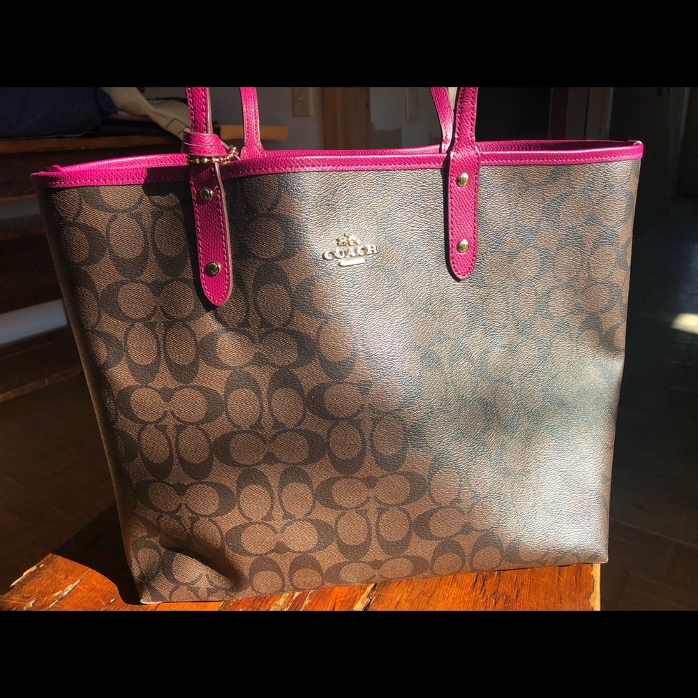 VGUC Coach Tote